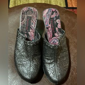 Beartraps Women’s Mules/Clogs 8